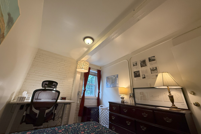 The bedroom (from the bed) - Furnished Room for Spring 2025