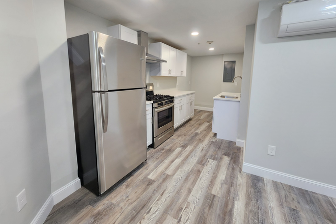 Kitchen - Private Room, Off-Street Parking, 5 Minute Walk to Brown, All Utilities Included Apartments