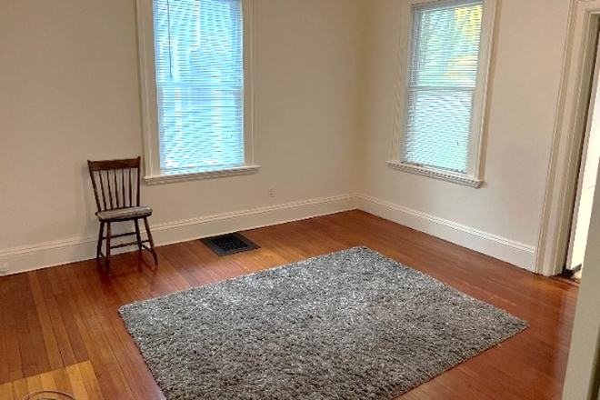 Living Room - Cottage Street- walk to campus and train! Duplex