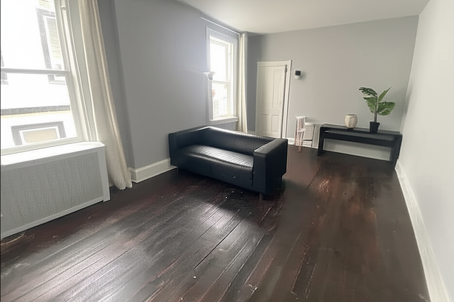 Extra large room on 2nd floor, part of a 2 bedroom unit - Fully Furnished Large Private Rooms with Utilities, High Speed Wifi Apartments