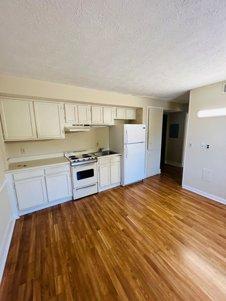 Photo - Auburn Hall Apartments