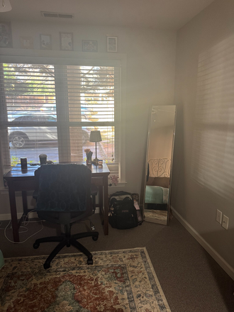 Overview from entryway (right). - Montebello Circle Spring '26 Sublease–Fully Furnished, 5 min. to E-way, 10 min. to Central Grounds Apartments