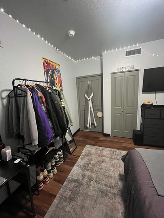 Bedroom - Lofts on the Hill