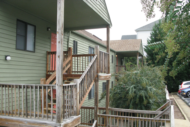 Exterior - The Fred 4BR Apartments on the Corner!