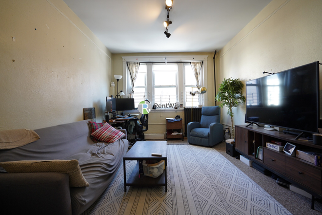 1 - MAY 2025- HUGE Allston 1 bed, NO FEE, Student OK!