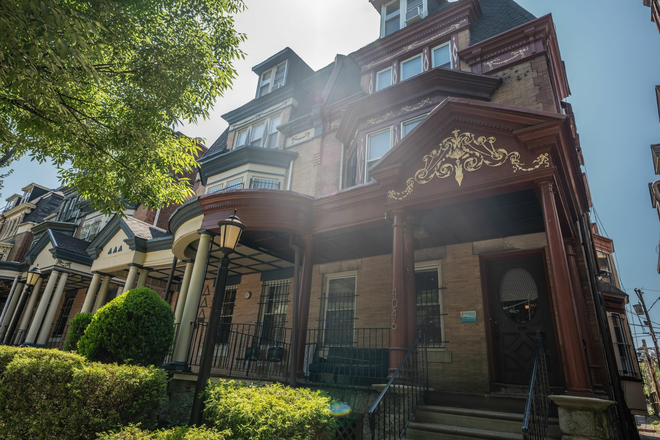 4046 Spruce - 4046 Spruce St Apartments