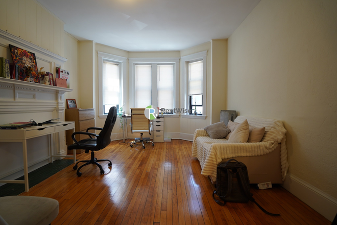 14 - SEPT 2026-Awesome Allston 2 bed, H/HW inc, No Broker Fee! Apartments