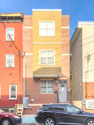 Exterior - Temple Villas - 1409 Jefferson Street - 3 BED 2 BATHS - $700 per room