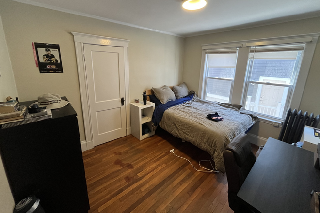 Bedroom, from entrance - 1 Bedroom in spacious 3 bed home, Summer 1