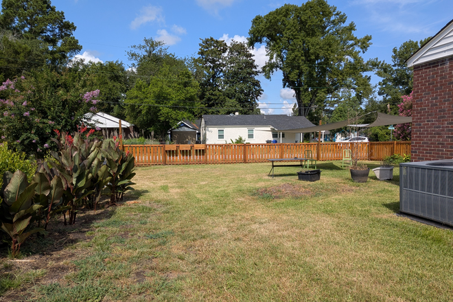 backyard - 3BR/1BA House with large fenced in yard (15min to campus)
