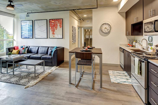 living room - 959 Franklin Apartments