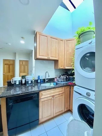 . - Close to Campus less then 1 mile. Apartments