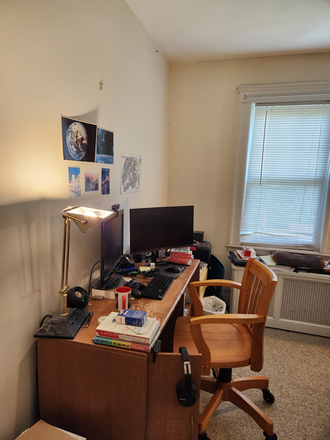 Room 1 - 4 Rooms for Rent Steps from Boston College – $1,500/mo House