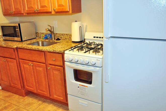 Kitchen - Dupont Circle Cheerful 2 bed 1 bath Apartments