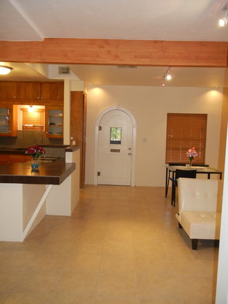 incredible open space - Fantastic 4 Bed/2Bath Walking Distance to the UofA in Sam Hughes on Bike Route