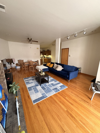 Living Room - 2 bed 1.5 bath 1250 sq ft apartment for $1900/month with Parking included!! Harris Point Chicago!!