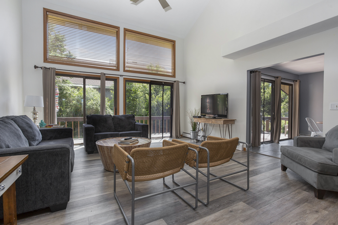 Living Room - Available for a group of 5! Beautiful spacious home!