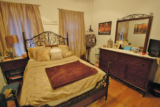 Bedroom 1 - Gorgeous 2 Bed on Westland Ave - Available 9/1/26 Apartments