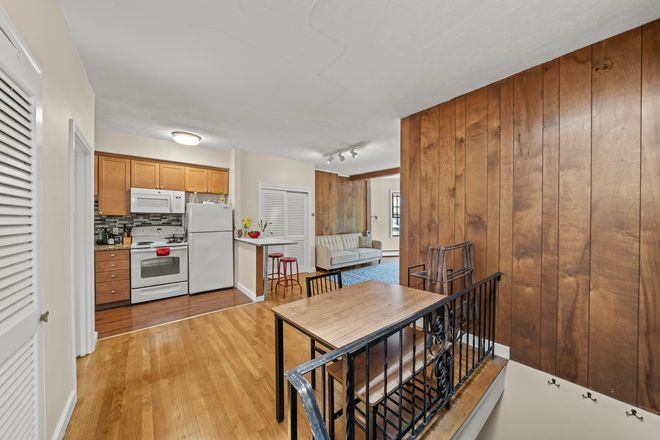 Call NOW for showings! 617-236-8600 - WIGGLESWORTH ST - *1/2 FEE* CHARMING 2BR/1BA IN BRIGHAM CRCL *AVAIL NOW* W/ LNDRY IN BLDNG, HW INC! Apartments
