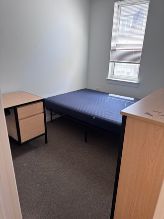 Bedroom (unit A), Closet not shown (off to the left) - Room in South Campus Commons 5 Apartments