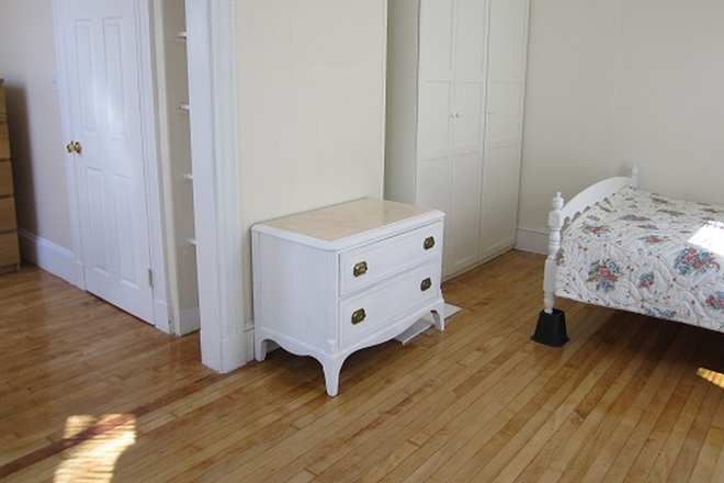 bedroom 1 - Looking for roommate in furnished 4Br/1Ba  cozy apt, near Orange T station, Somerville,  9/1/2026