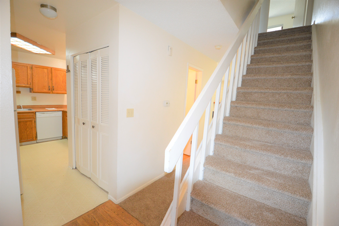 Entrance - 2027 Gyros Ct (3 bed/2.5 bath) Condo