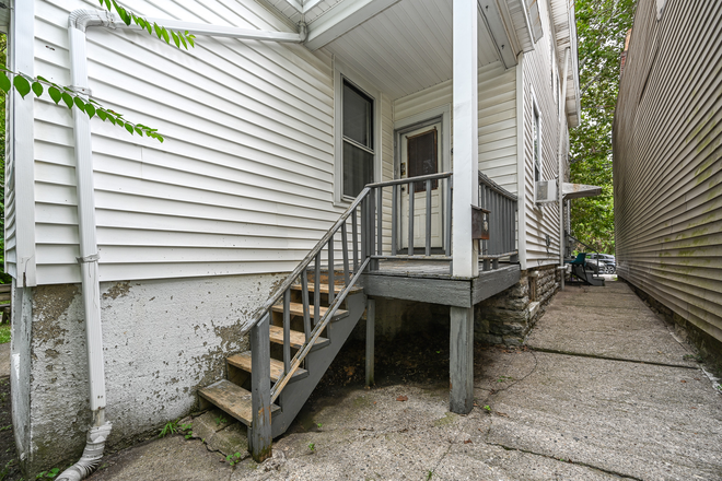 Exterior - 2339 Rohs St- 1R Rental