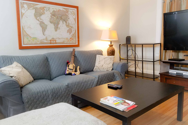 living room - Rooms avail $1000 + utilities; 12 minute walk from campus, also room available for Fall House