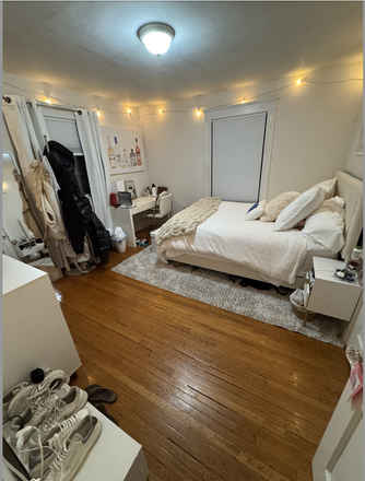 Bedroom - Room Close to BC Campus – Available Summer House