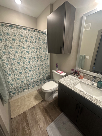 Large bathroom - Elara at the Sawmill Apartments