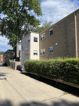 Building - 312 Custer Ave., Evanston Apartments