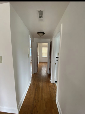 Hallway - Charming Detached Residence Duplex