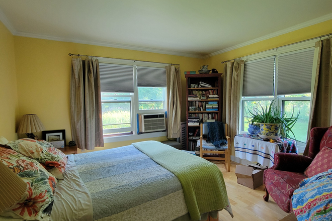 Bedroom - Large Bedroom, Beautiful Jericho Home to Share