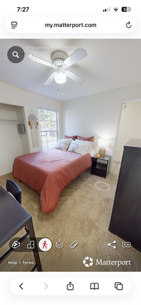 Bedroom - 1x1 in a 3x3 at Oxford Manor