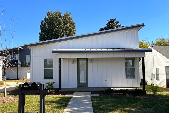  - Cottages on 30th Avenue E