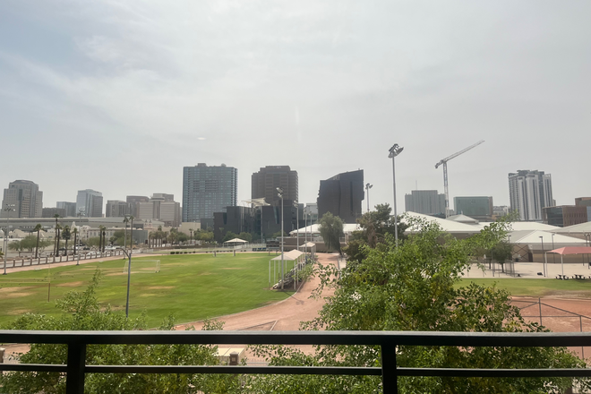 View from balcony - 1 Bedroom 1 Bathroom Downtown Phoenix Condo - 7-minute walk to University of Arizona