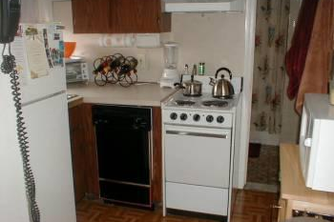 Kitchen - Kenmore Sq 1 Bed - Great location! Apartments