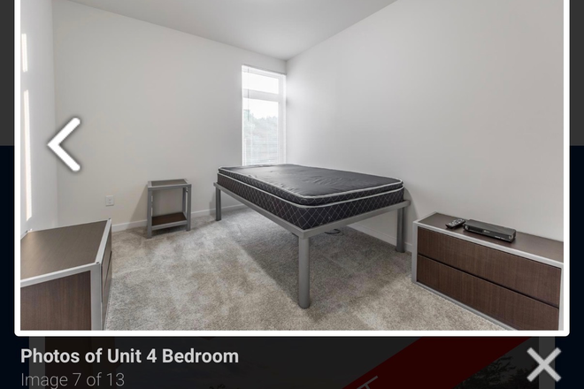 Bedroom - The Jefferson House, Right across campus