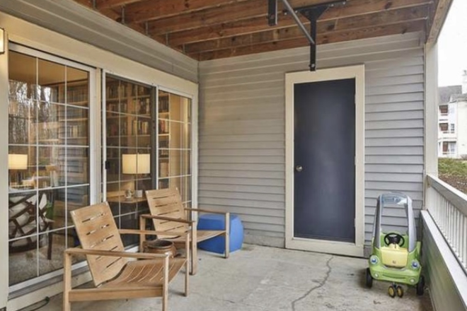 Patio - 2BR apt-Biscayne Ct-Princeton