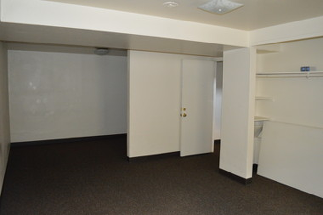 652 Inca - 652 Inca . (4BR/ 2BA) Triplex