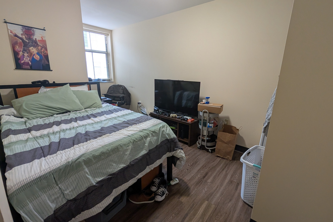Bedroom (overall) - 8 1/2 Canal Apartments