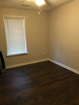 Bedroom Example #2 - 1 Room left for Rent- Shared CO-ED Student Housing!