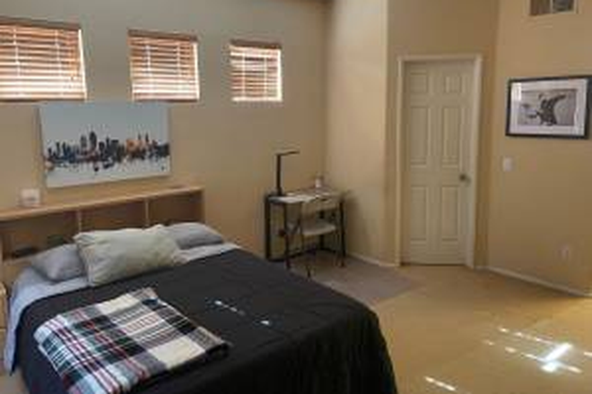 Bedroom - Master BR – Share House with 3 Young Engineers