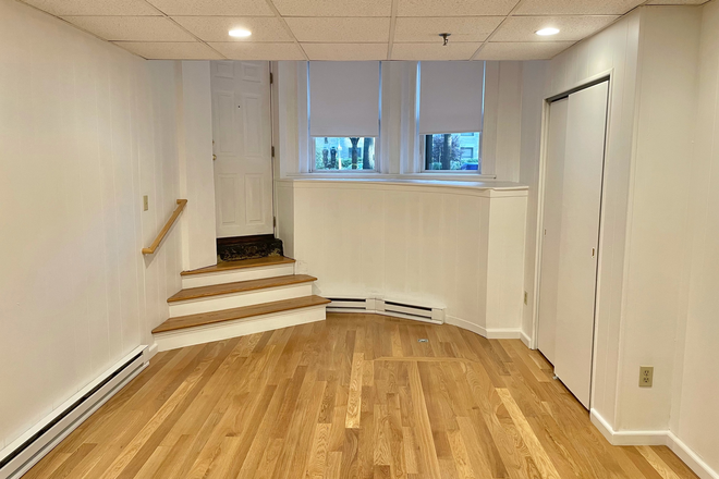 LIVINGROOM - NO BROKER FEE! UNFURNISHED ONE BEDROOM APARTMENT AT 1077 BEACON STREET AVAILABLE 9/1/2026
