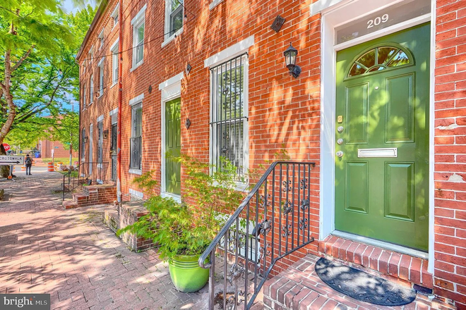 Front porch - Steps from UMB Medical — Rooms Available in Pigtown/Hollins Market