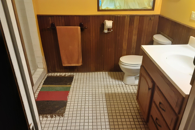 bathroom - Owner occupied Bungalow, basement unit, Utilities included Apartments