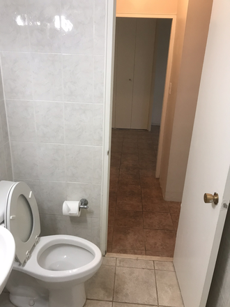 bathroom - 1BR Apartment in Stamford Downtown – Walk to UConn, Easy NYC Commute