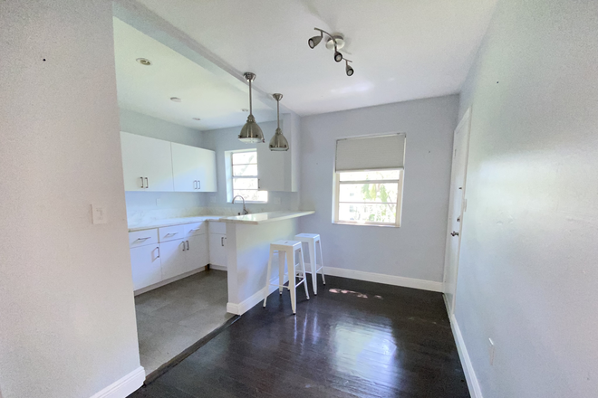 Dining - Pathways Condominium