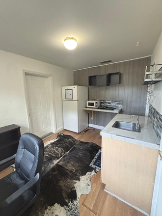 Common area spacious, full size frig, micro and single stove - THIS IS A NEW COMPLETELY PRIVATE- NOT SHARED 1BdRm  APT/ 1Bth UNIT -you can walk to FIU MMC