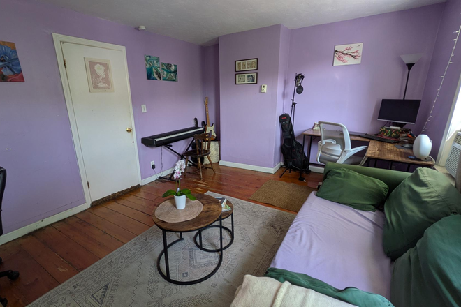 1 - SEPT 2026 – Kendall Square 1 Bed with In-Unit Laundry, Student OK! No Broker Fees! Apartments